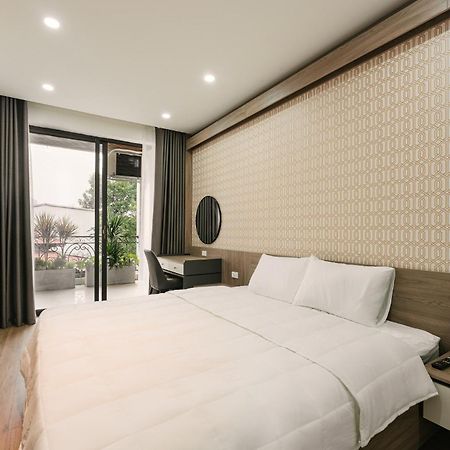 Delapong Hotel And Apartment Ha Noi Hanoi Exterior photo